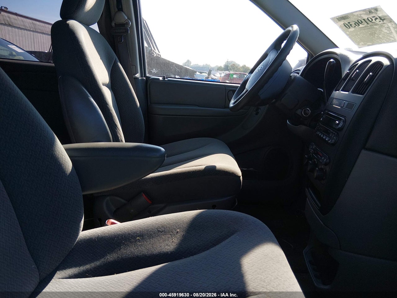 2005 DODGE GRAND CARAVAN SE · 5/11