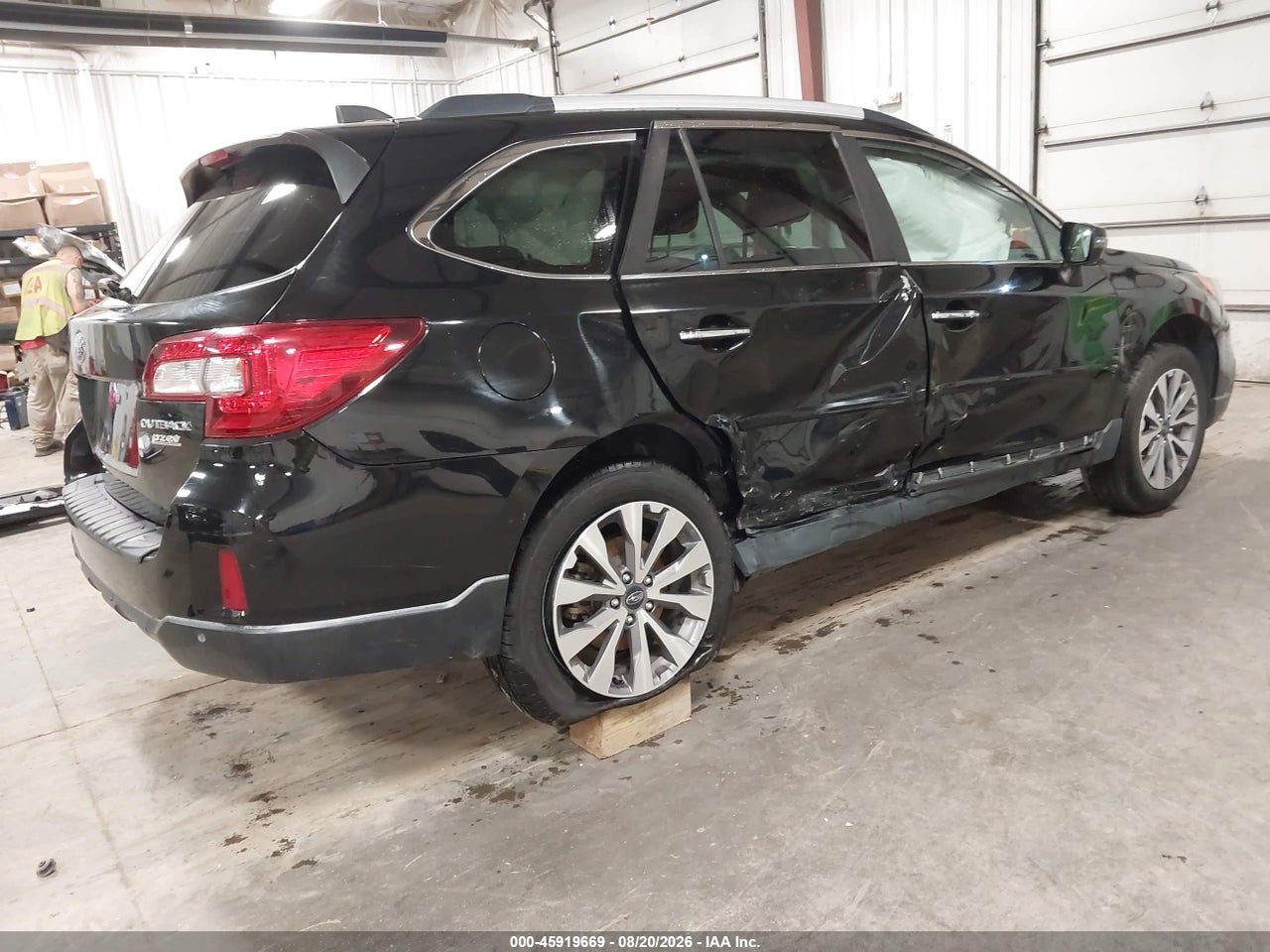 2017 SUBARU OUTBACK 2.5I TOURING · 4/11