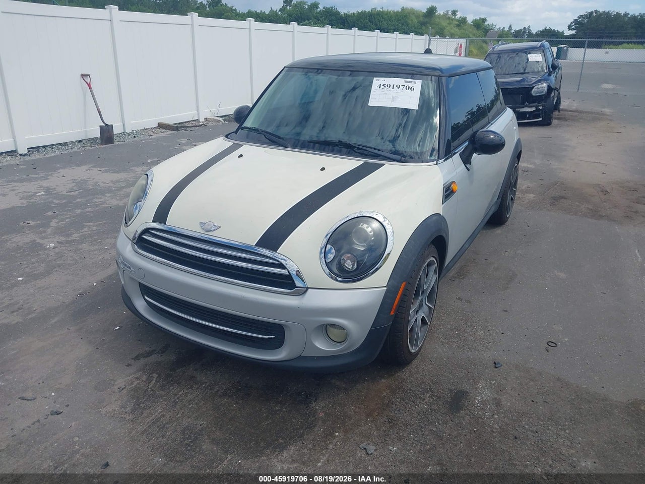 2012 MINI COOPER   · 2/11