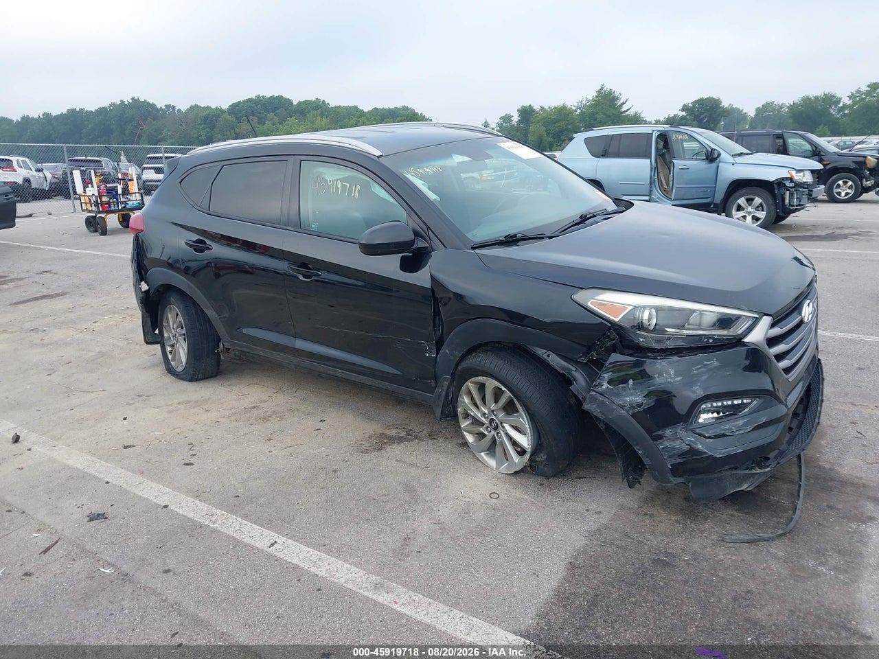 KM8J3CA45HU****** · 2017 HYUNDAI TUCSON SE