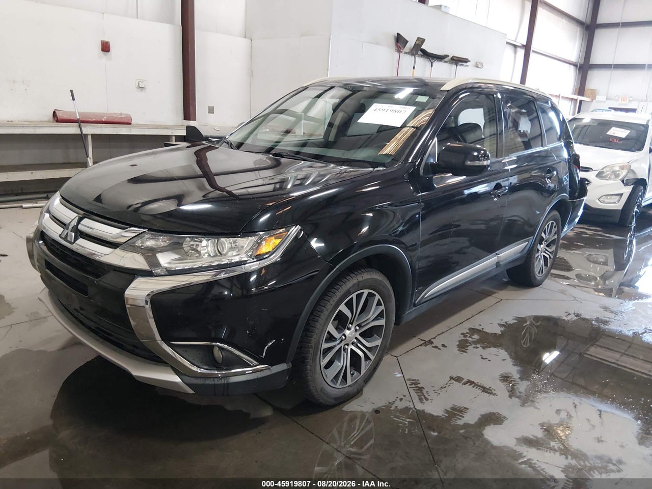2017 MITSUBISHI OUTLANDER SE · 2/11