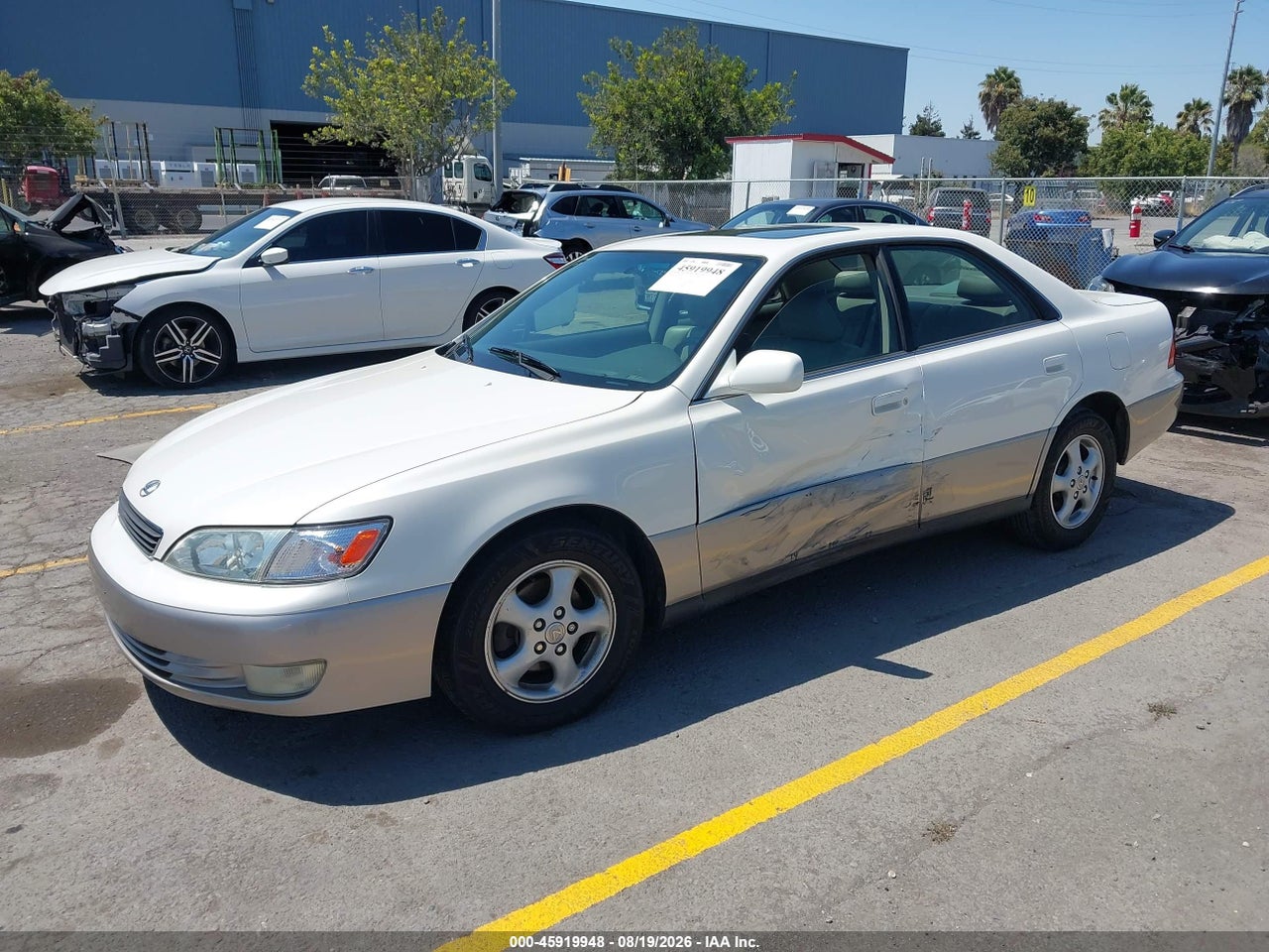 1999 LEXUS ES 300 · 2/11