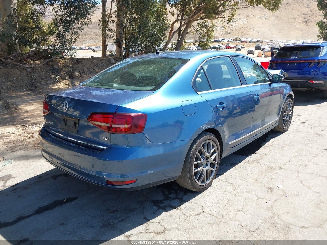 2017 VOLKSWAGEN JETTA 1.8T SEL · 4/8