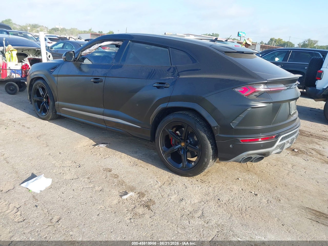 ZPBUA1ZL4KL****** · 2019 LAMBORGHINI URUS   · 3/11