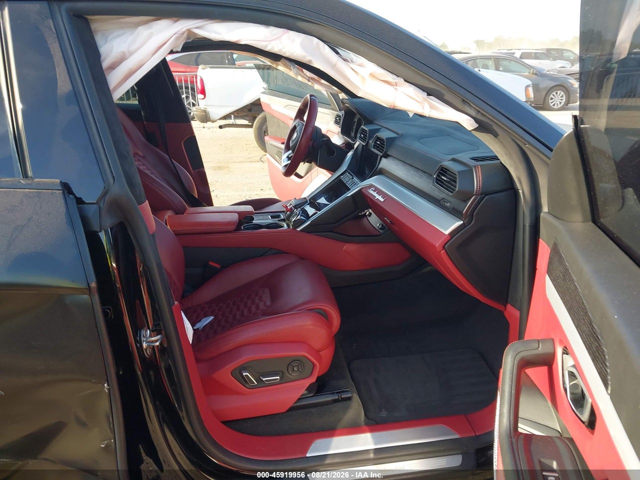 ZPBUA1ZL4KL****** · 2019 LAMBORGHINI URUS   · 5/11
