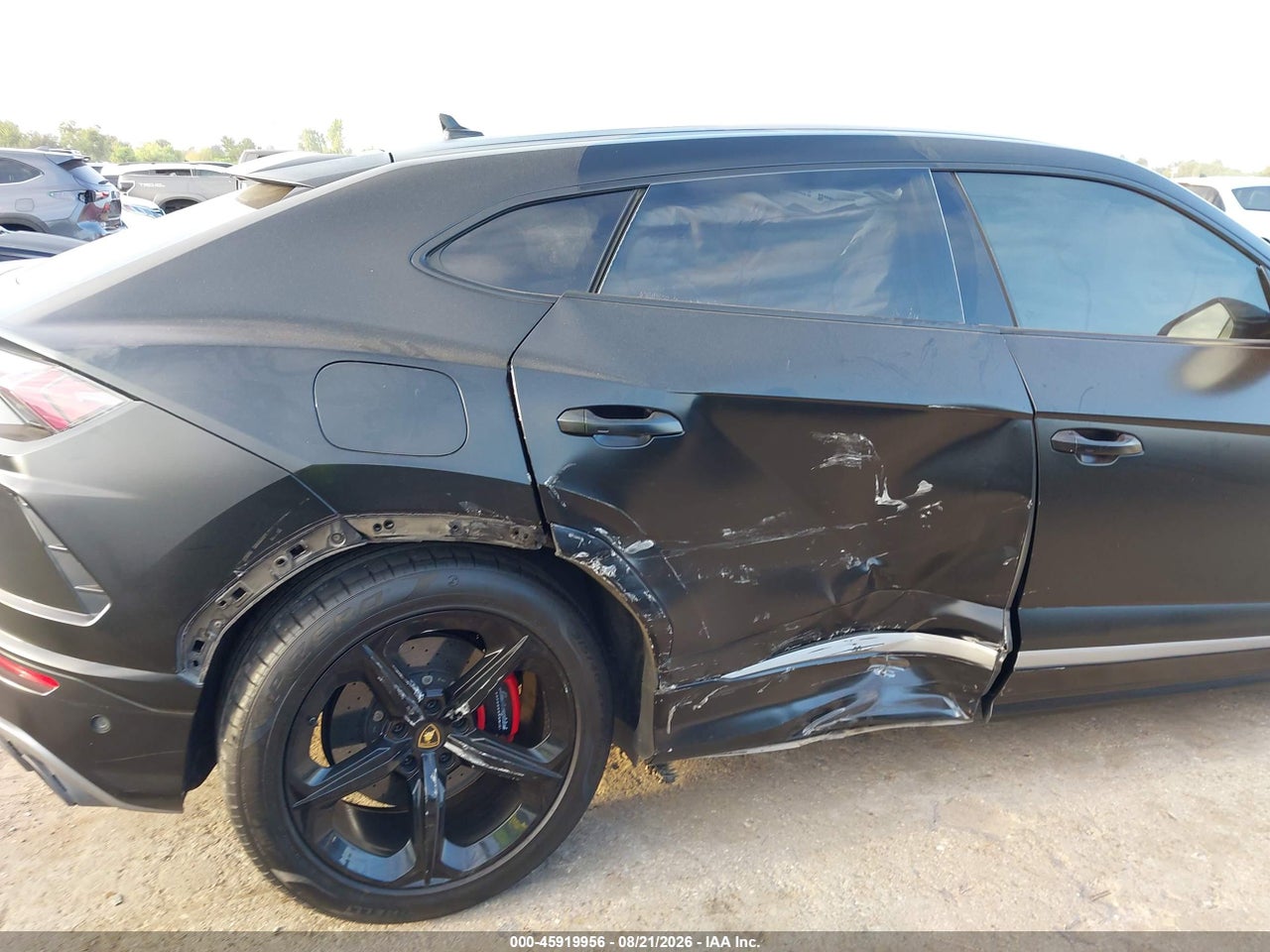 ZPBUA1ZL4KL****** · 2019 LAMBORGHINI URUS   · 6/11