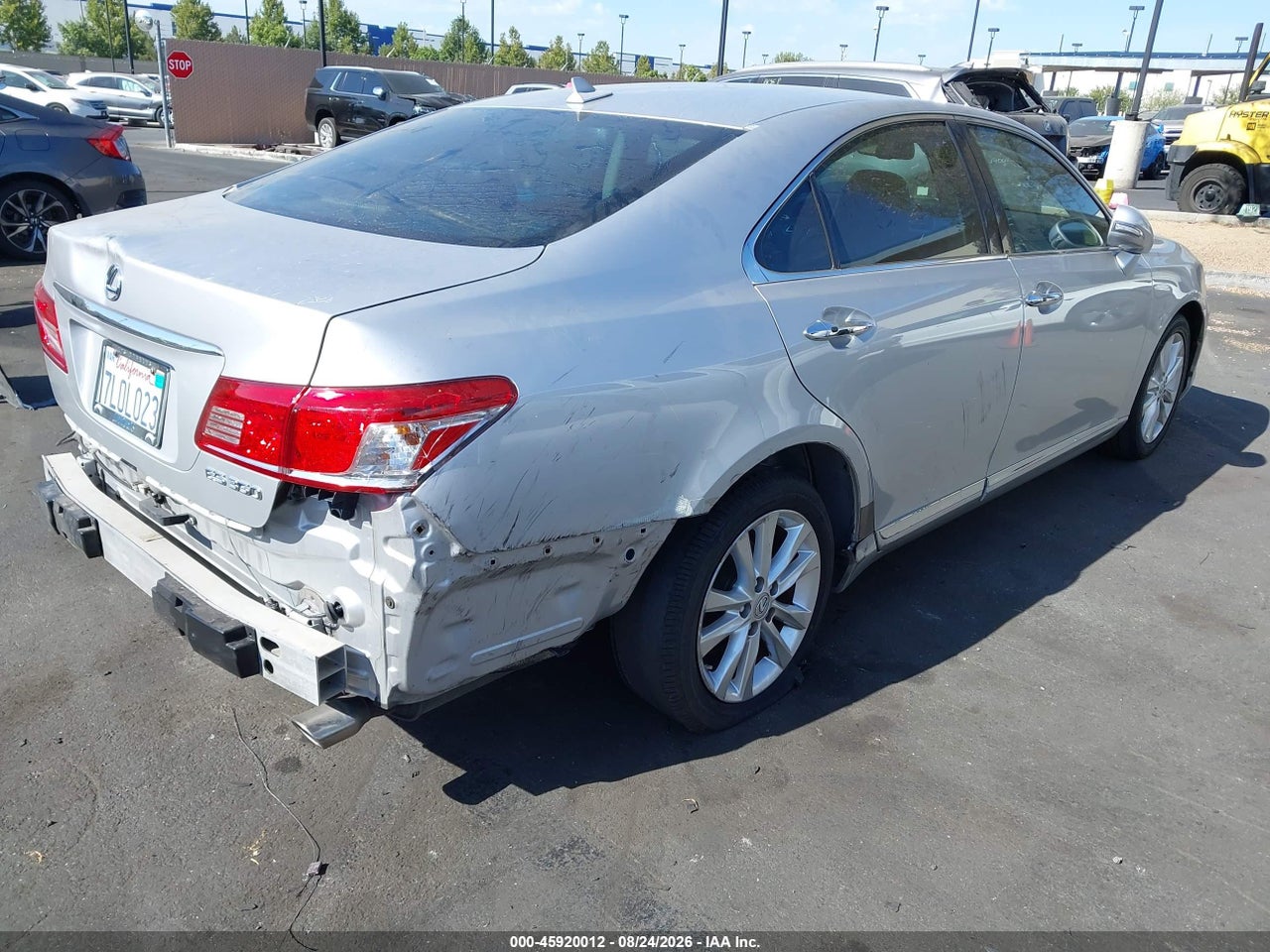 2011 LEXUS ES 350 · 6/11