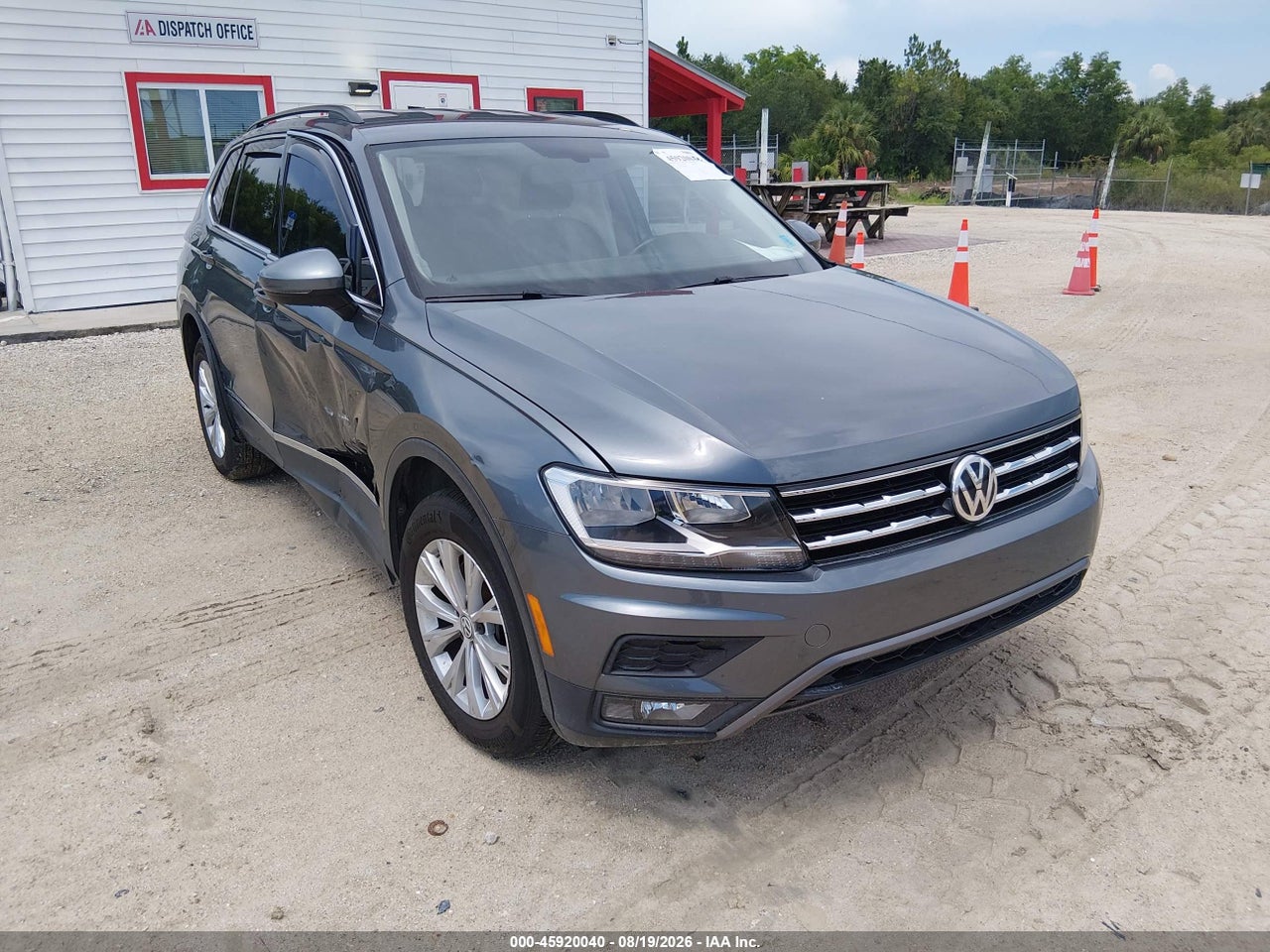 3VV3B7AXXJM****** · 2018 VOLKSWAGEN TIGUAN 2.0T SE/2.0T SEL