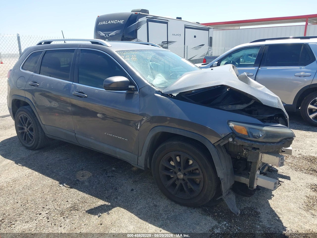 1C4PJLLB9KD****** · 2019 JEEP CHEROKEE LATITUDE PLUS FWD