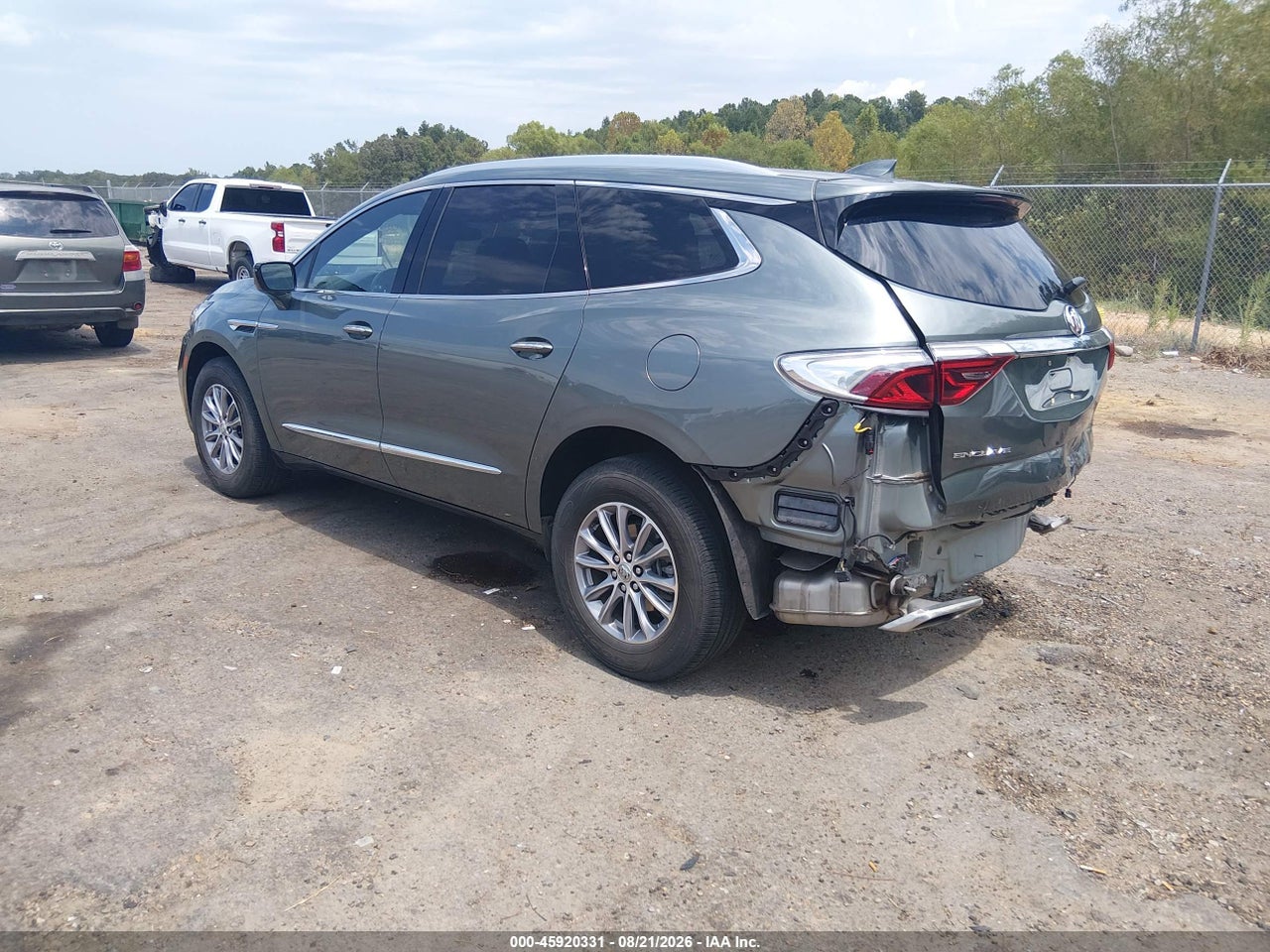 2023 BUICK ENCLAVE ESSENCE FWD · 3/11