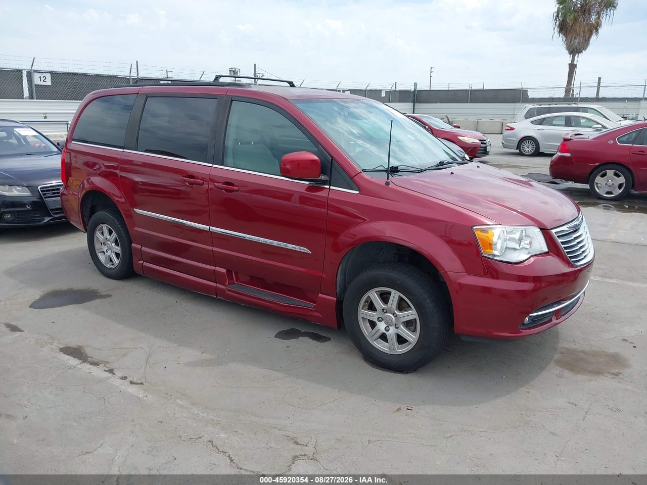 2011 CHRYSLER TOWN & COUNTRY TOURING