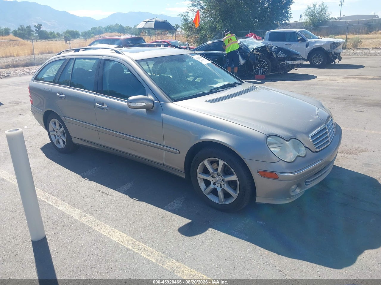 WDBRH81J55F****** · 2005 MERCEDES-BENZ C 240 LUXURY 4MATIC