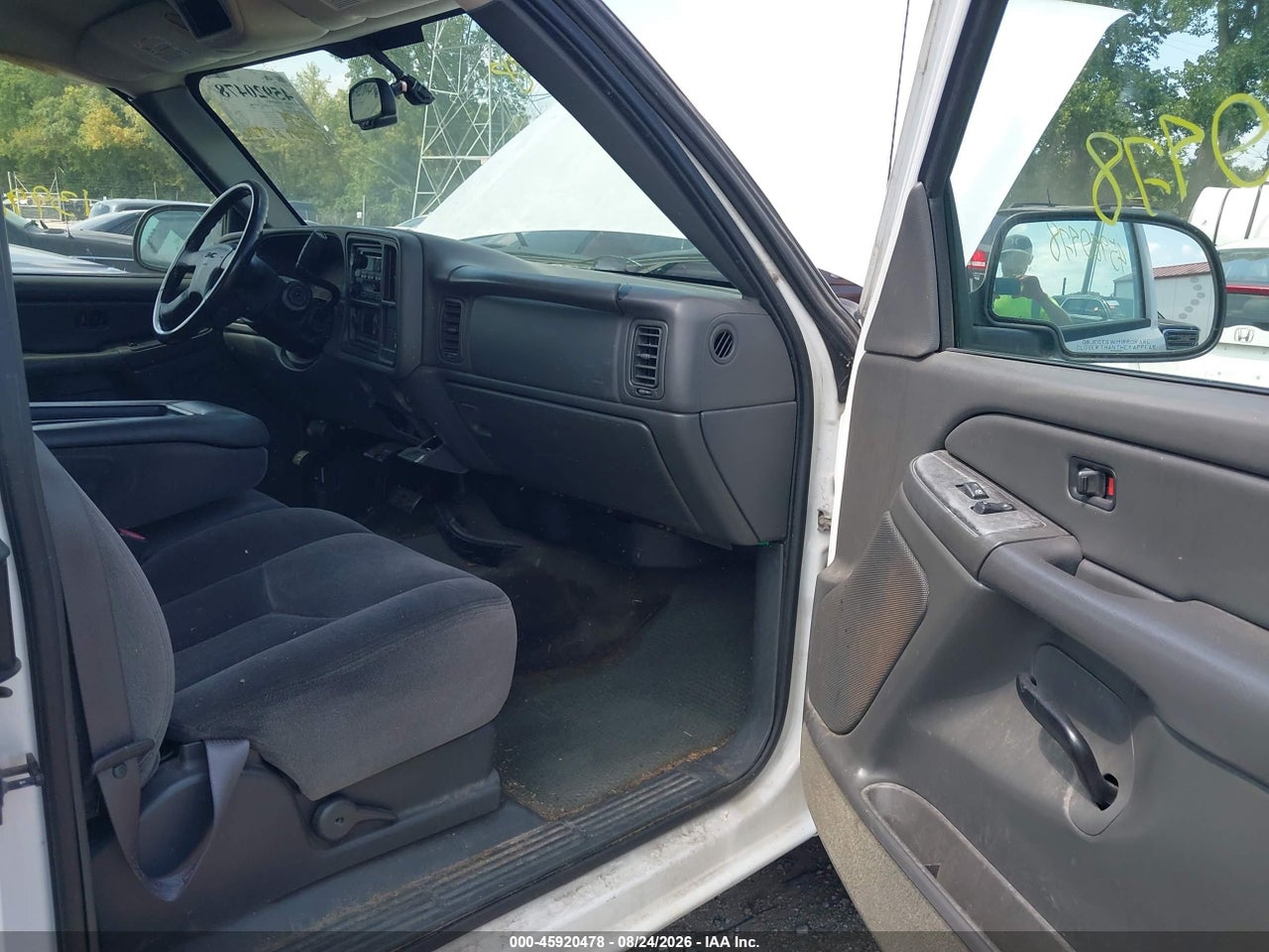 2004 GMC SIERRA 2500HD SLE · 5/11