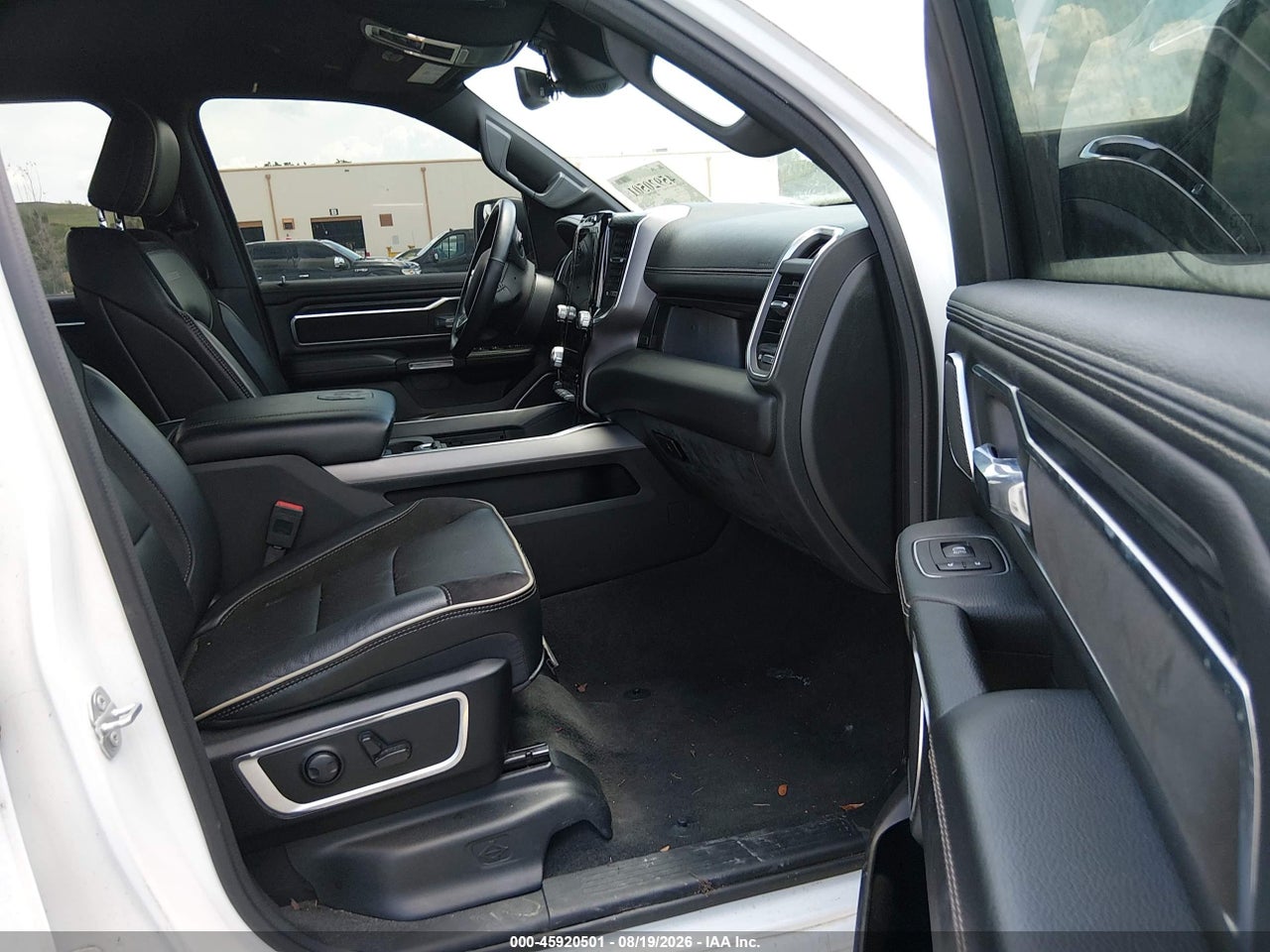 2023 RAM 1500 LARAMIE  4X4 5'7 BOX · 5/11