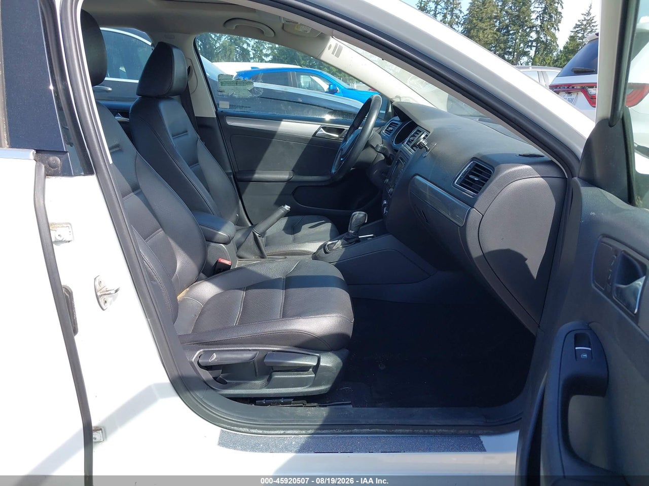 2015 VOLKSWAGEN JETTA 1.8T SE · 5/11