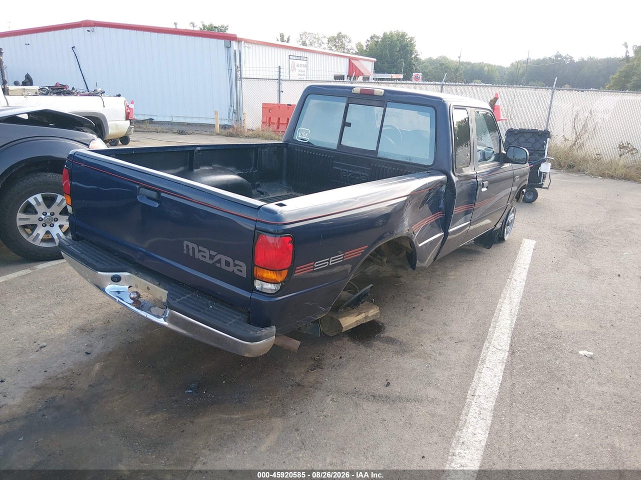 1996 MAZDA B3000 CAB PLUS · 4/11