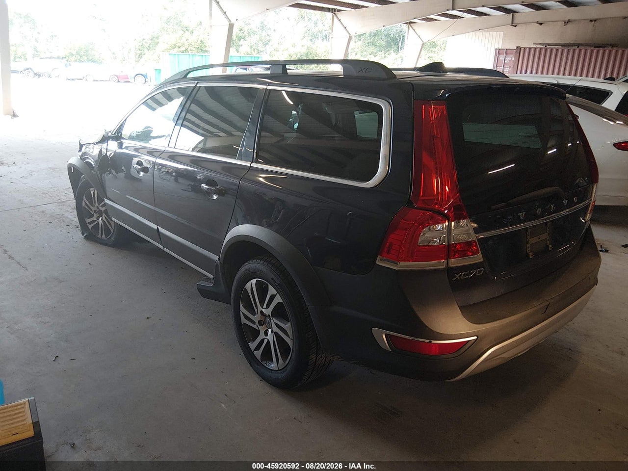 2014 VOLVO XC70 3.2/3.2 PLATINUM/3.2 PREMIER/3.2 PREMIER PLUS · 3/10