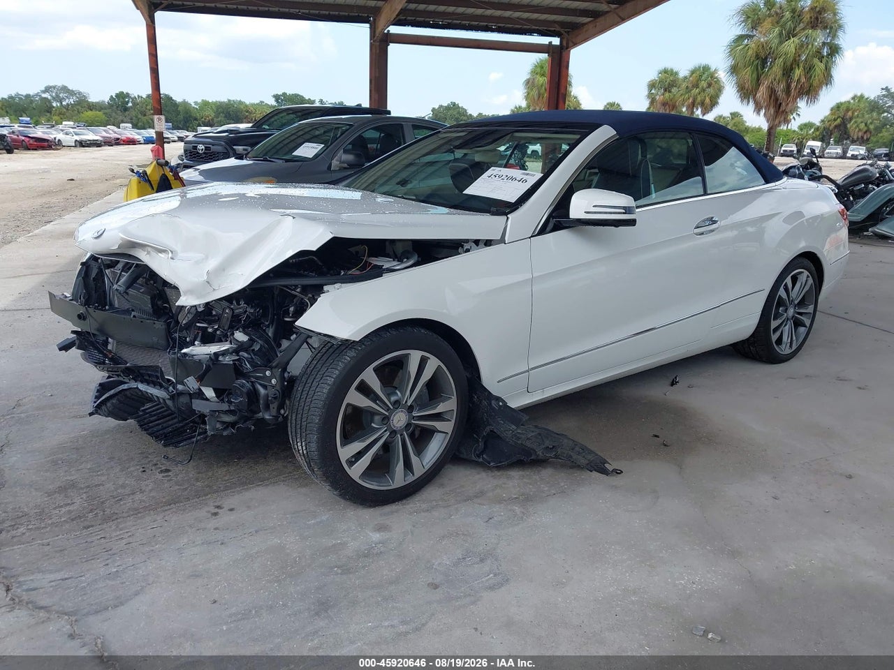 2017 MERCEDES-BENZ E 400 · 2/11