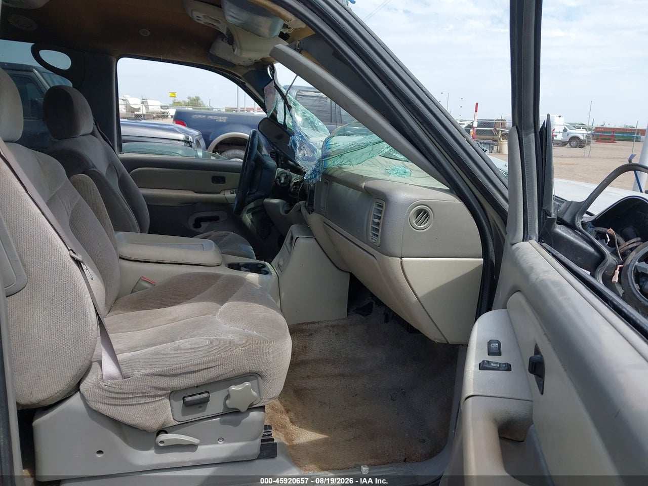 2001 GMC YUKON SLE · 5/10