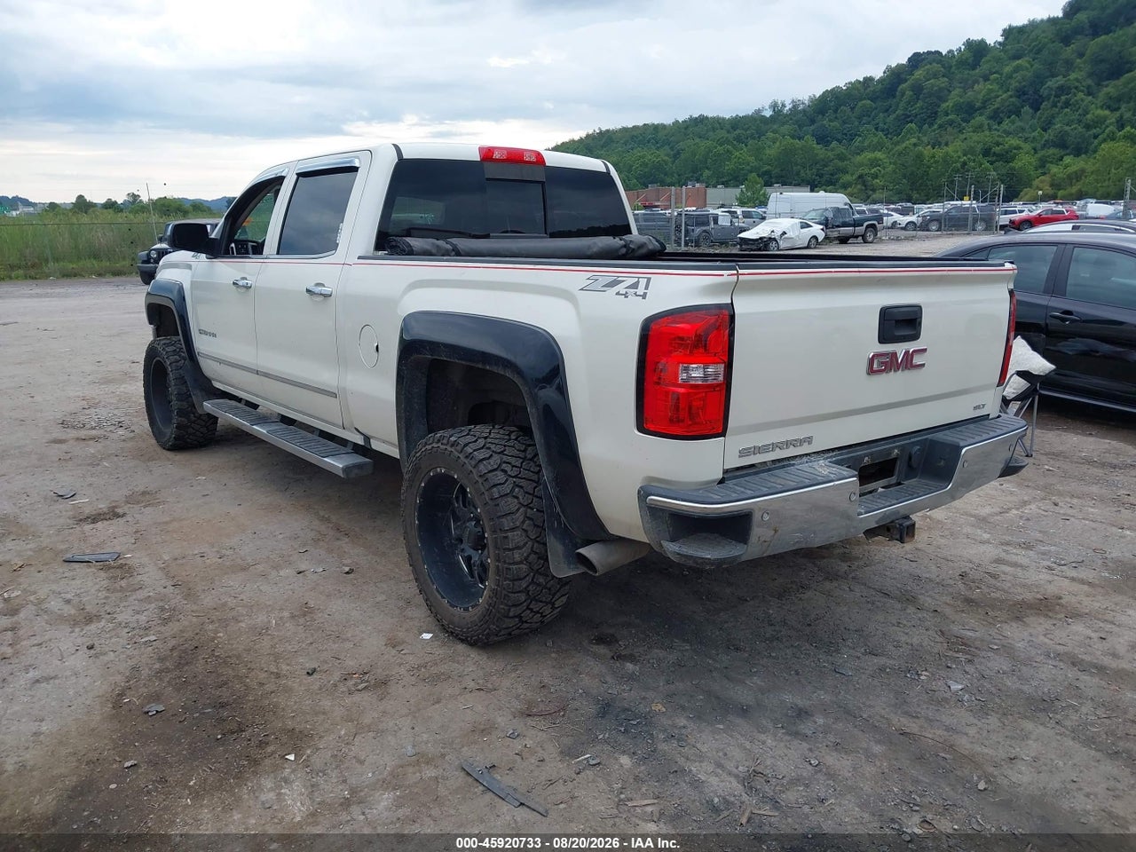 2014 GMC SIERRA 1500 SLT · 3/11