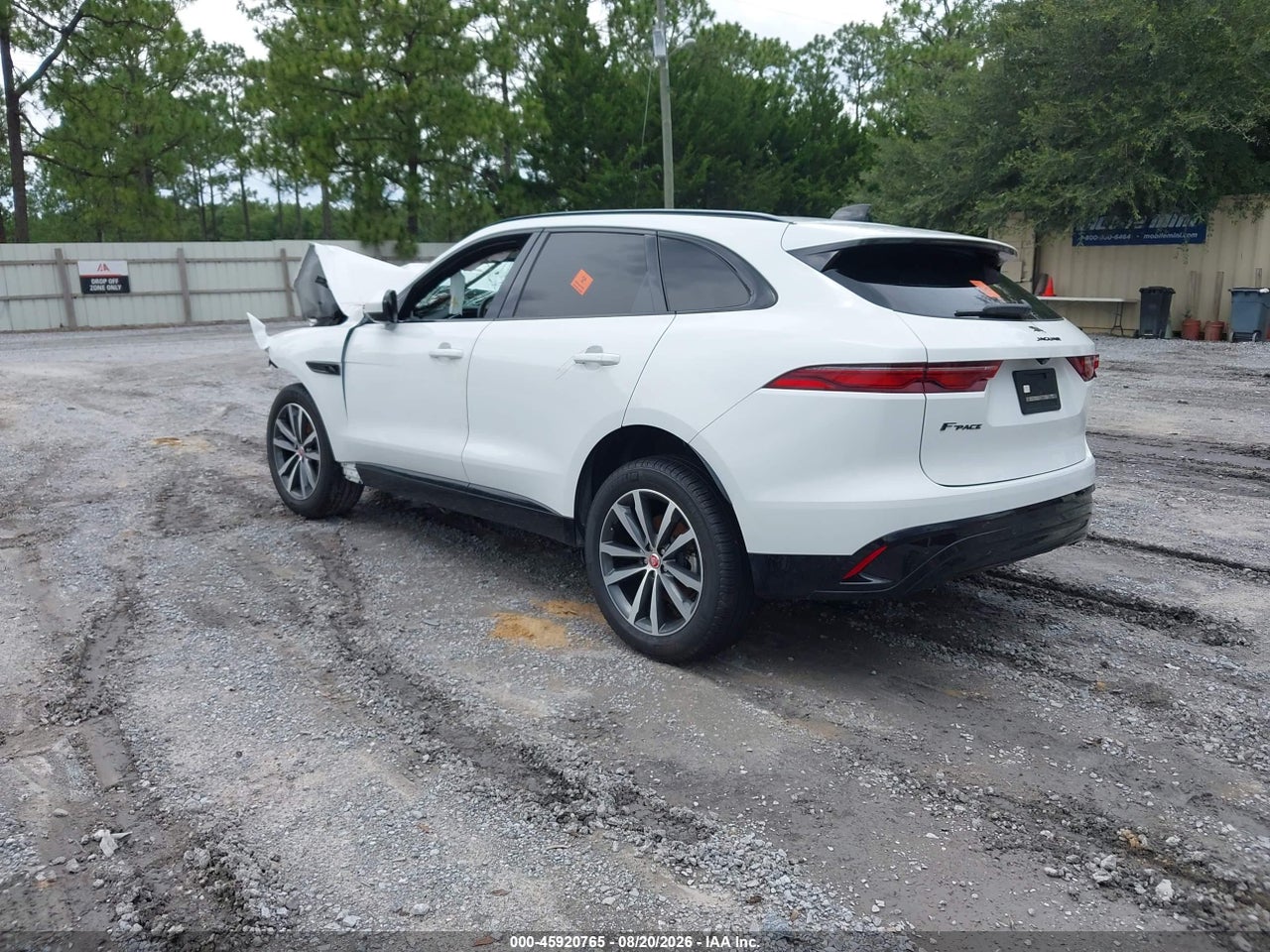 SADCJ2EX9NA****** · 2022 JAGUAR F-PACE S P250 AWD AUTOMATIC · 3/10