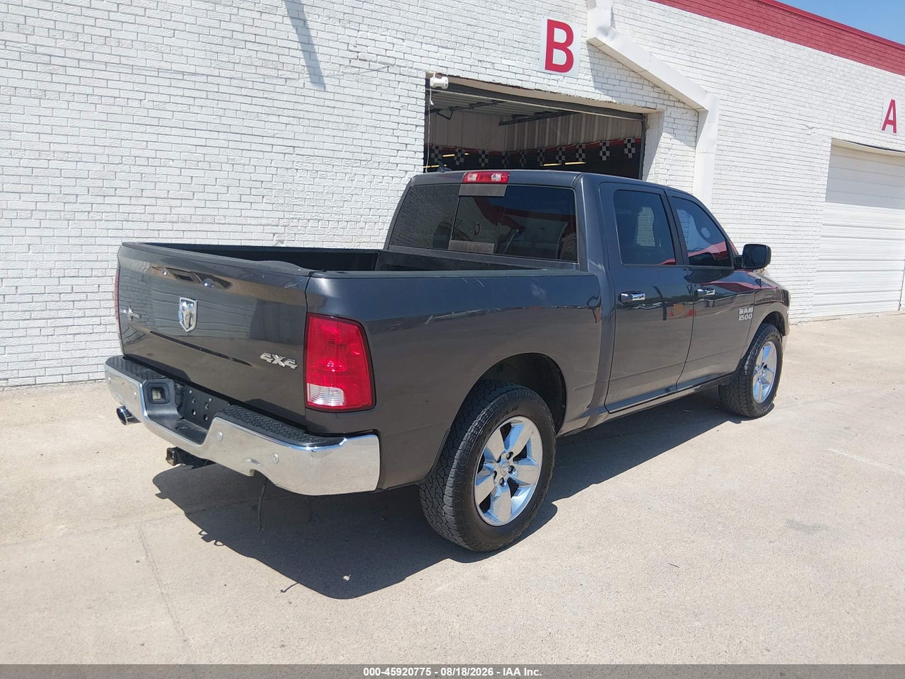 2017 RAM 1500 LONE STAR  4X4 5'7 BOX · 4/11
