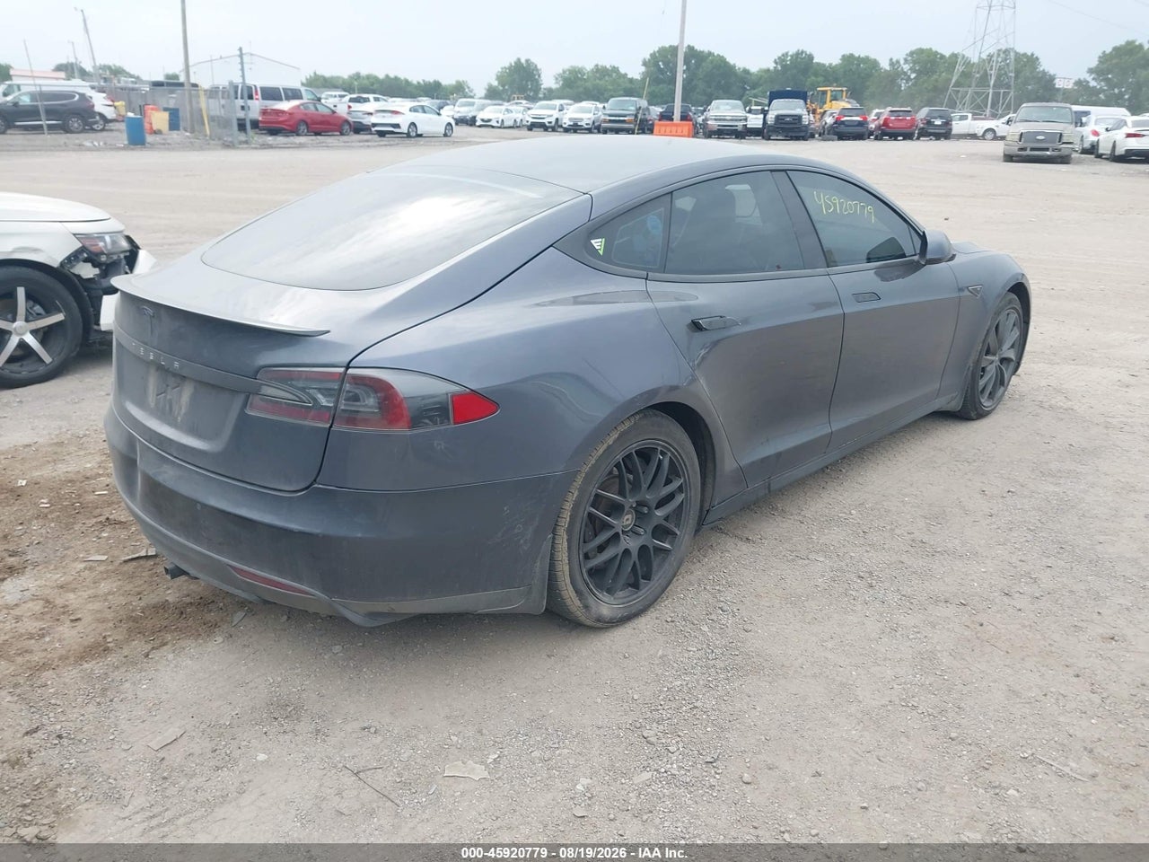 2015 TESLA MODEL S 70D/85D/P85D · 4/11