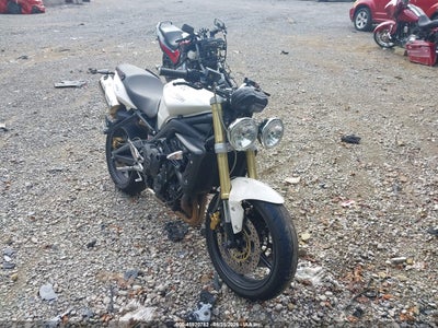 SMTD01NE88J****** · 2008 TRIUMPH MOTORCYCLE STREET TRIPLE 675