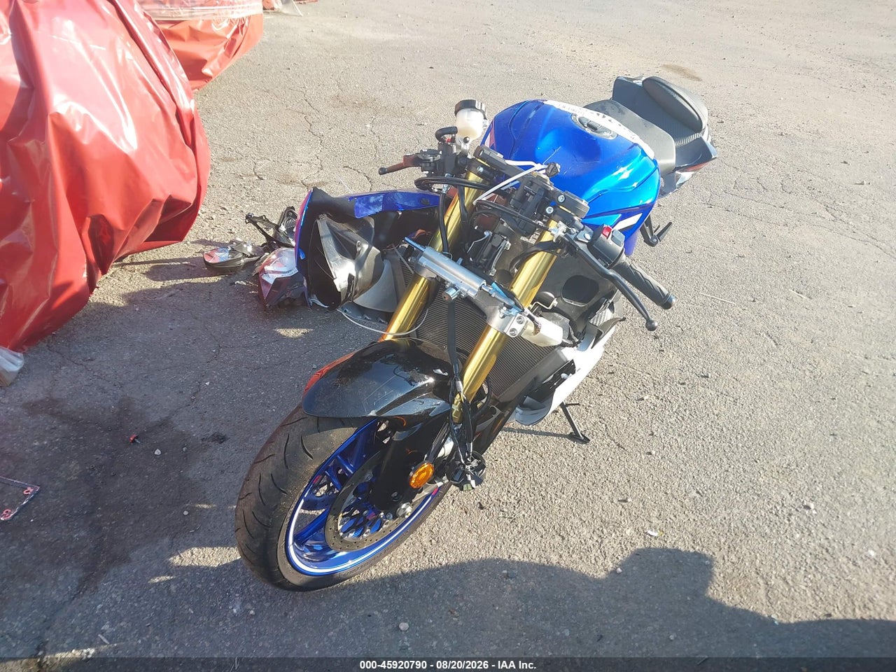 2026 SUZUKI GSX-R750   · 2/11