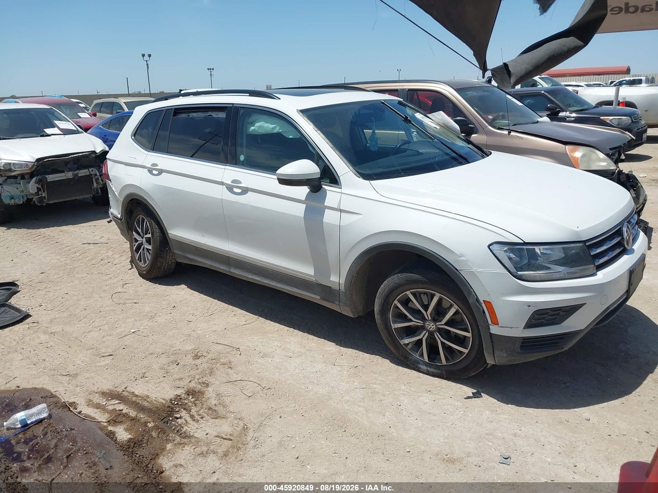 3VV3B7AX7MM****** · 2021 VOLKSWAGEN TIGUAN 2.0T SE/2.0T SE R-LINE BLACK/2.0T SEL