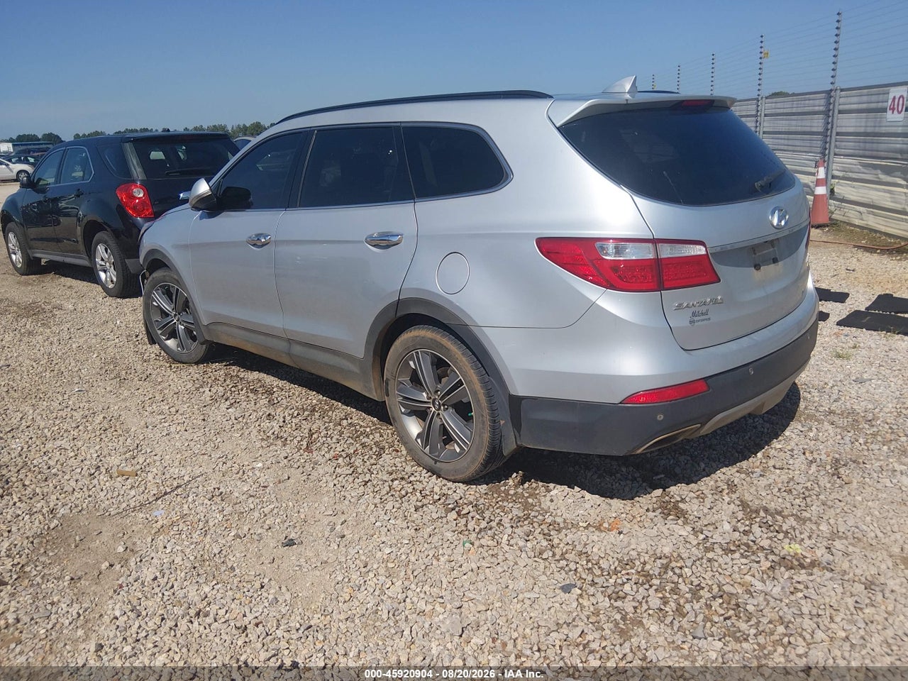 2016 HYUNDAI SANTA FE LIMITED · 3/11