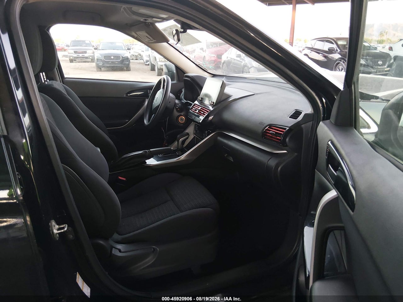 2022 MITSUBISHI ECLIPSE CROSS LE · 5/11