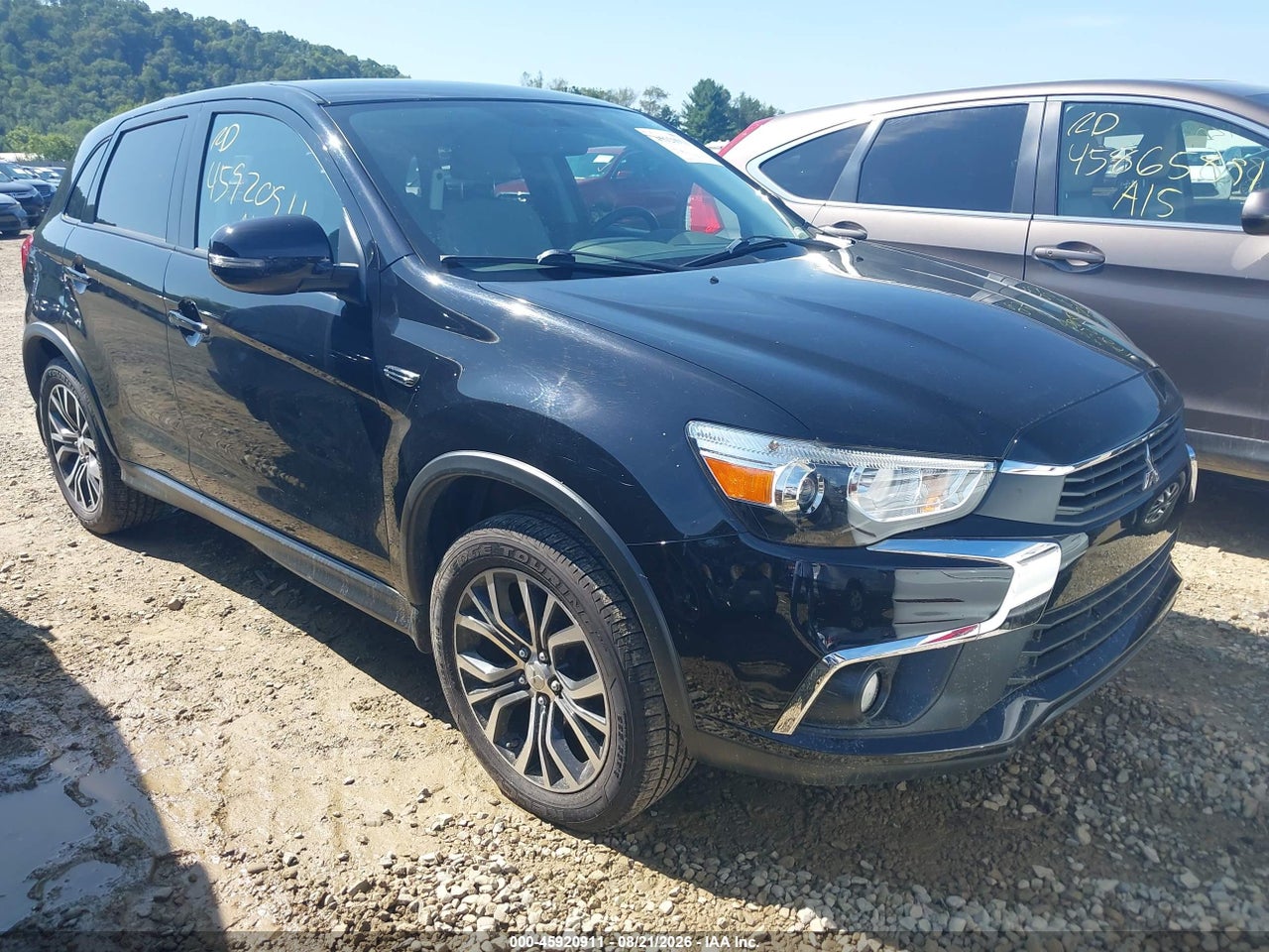 JA4AR3AW7HZ****** · 2017 MITSUBISHI OUTLANDER SPORT 2.4 SE
