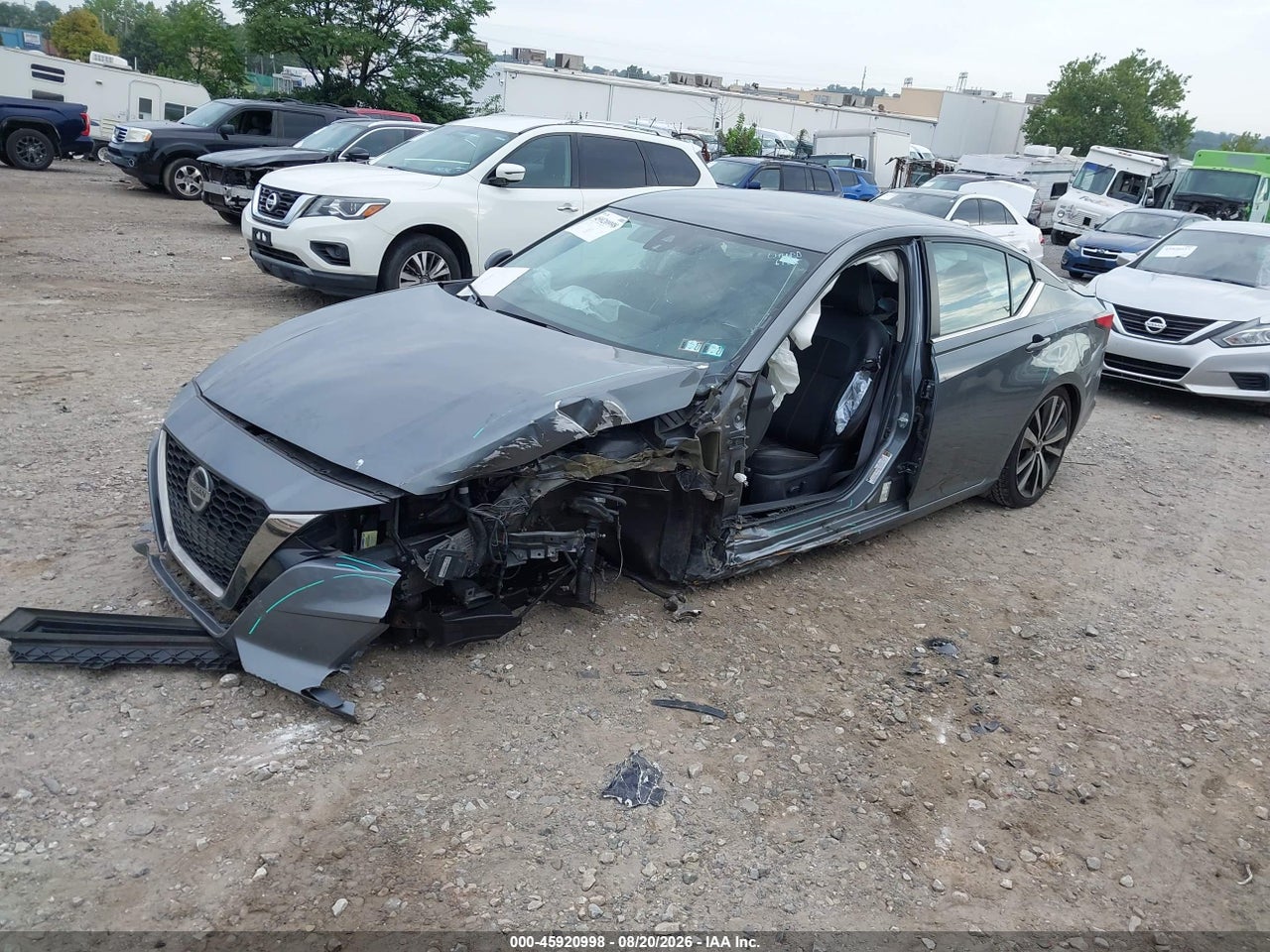 2020 NISSAN ALTIMA SR FWD · 2/10