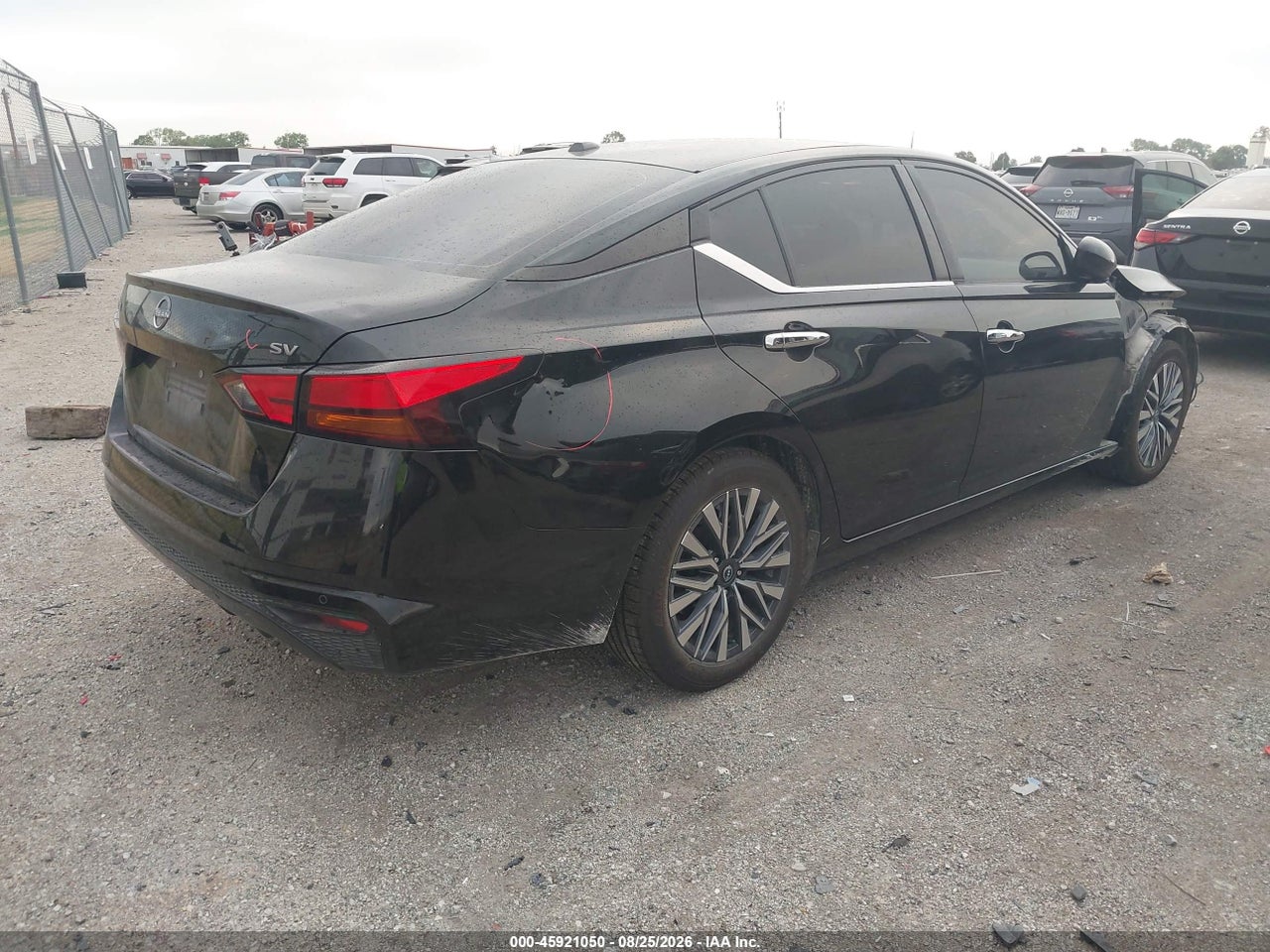 2023 NISSAN ALTIMA SV FWD · 4/11
