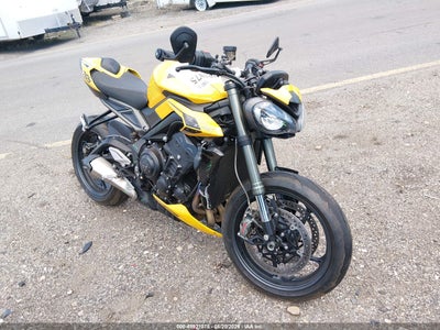 SMTA614K9RT****** · 2024 TRIUMPH MOTORCYCLE STREET TRIPLE 765 RS