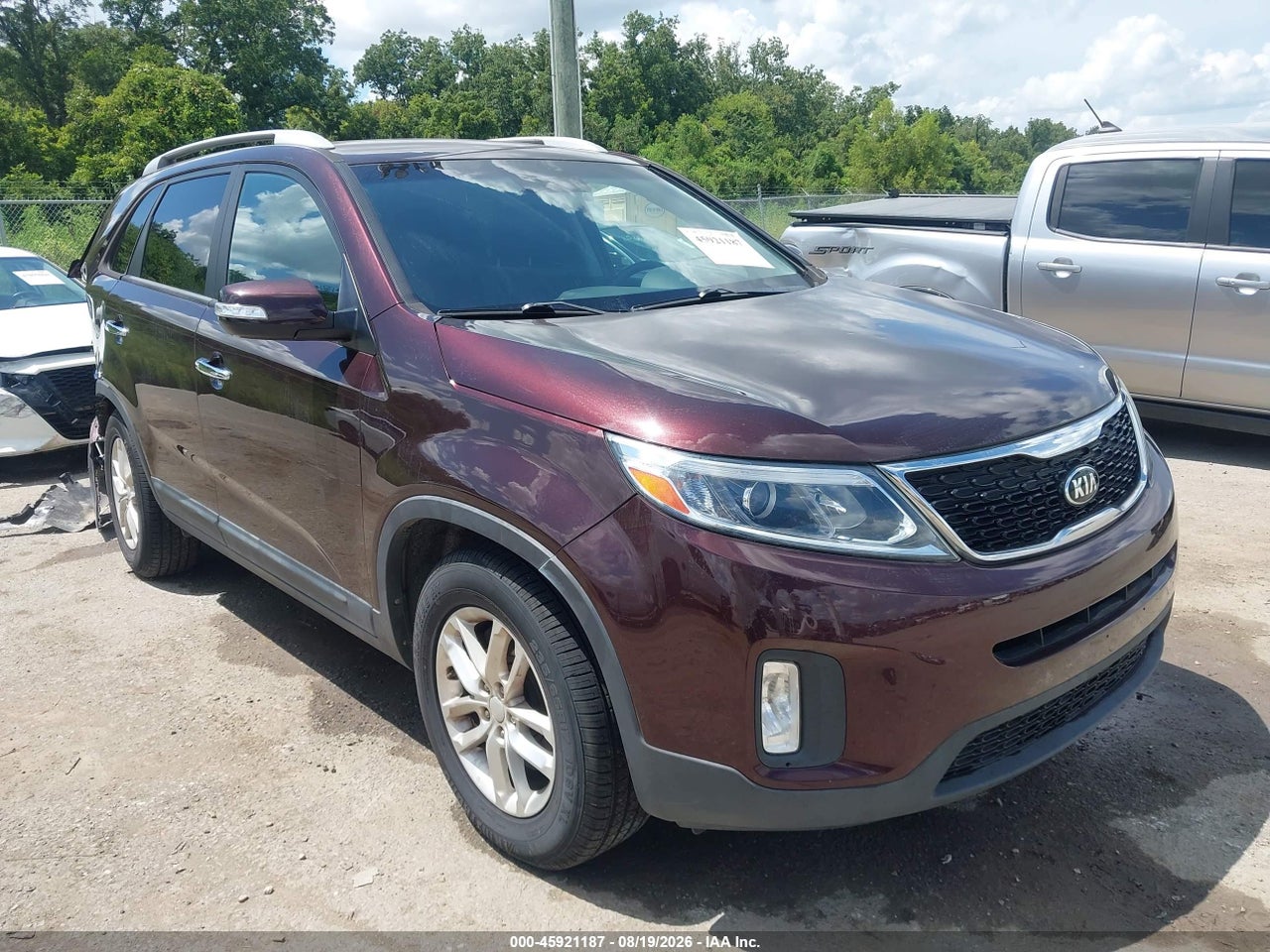 5XYKT4A67FG****** · 2015 KIA SORENTO LX