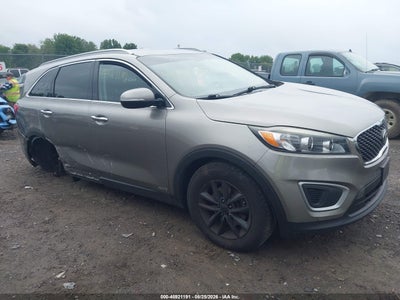 5XYPGDA36JG****** · 2018 KIA SORENTO 2.4L LX