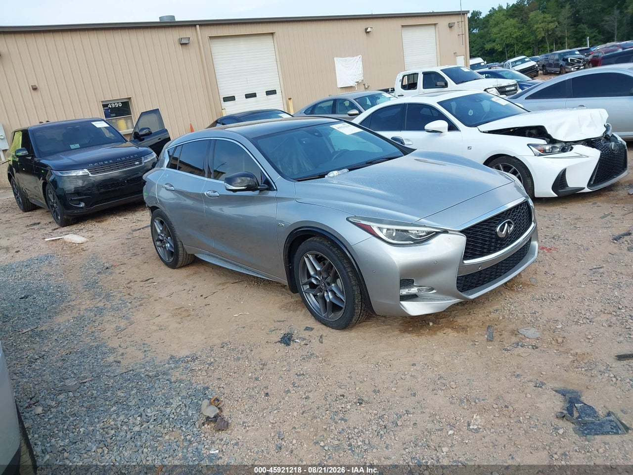 SJKCH5CP0JA****** · 2018 INFINITI QX30 SPORT