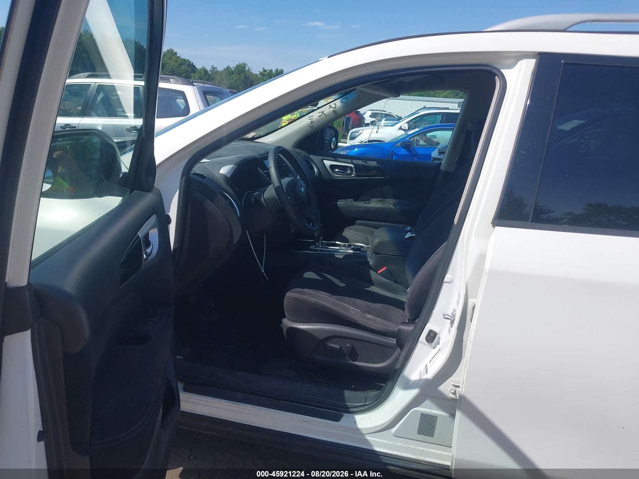 2014 NISSAN PATHFINDER SV · 5/11