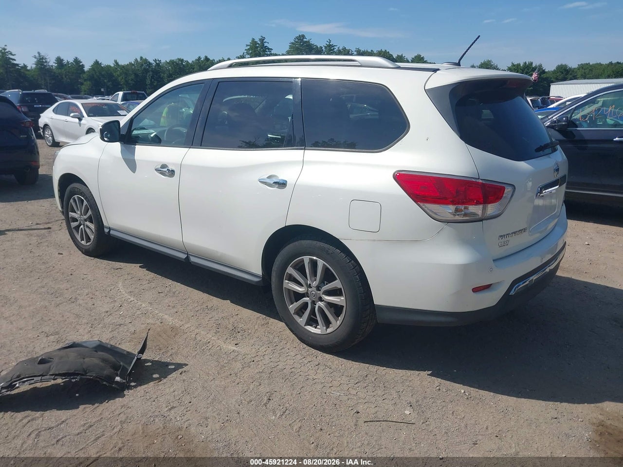 2014 NISSAN PATHFINDER SV · 3/11