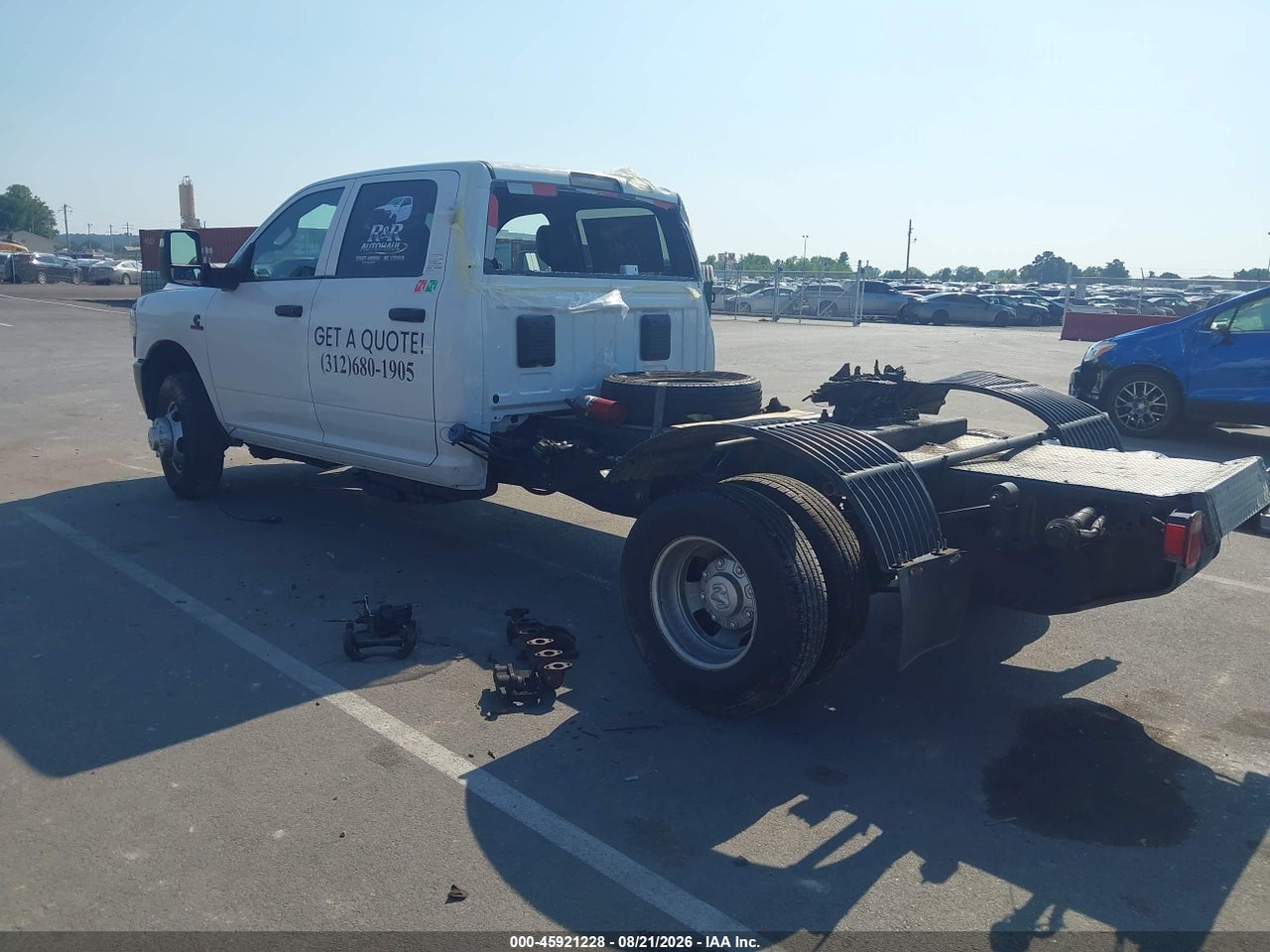 2024 RAM 3500 CHASSIS TRADESMAN/SLT/LARAMIE/LIMITED · 3/4