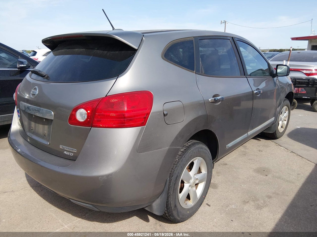 2012 NISSAN ROGUE S · 4/11