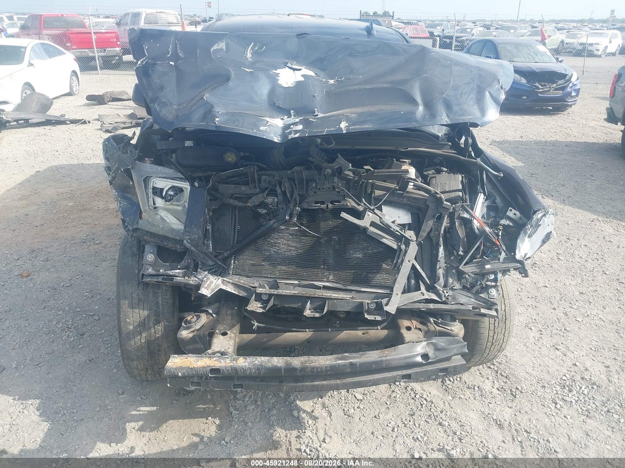 2018 GMC YUKON SLE · 6/10