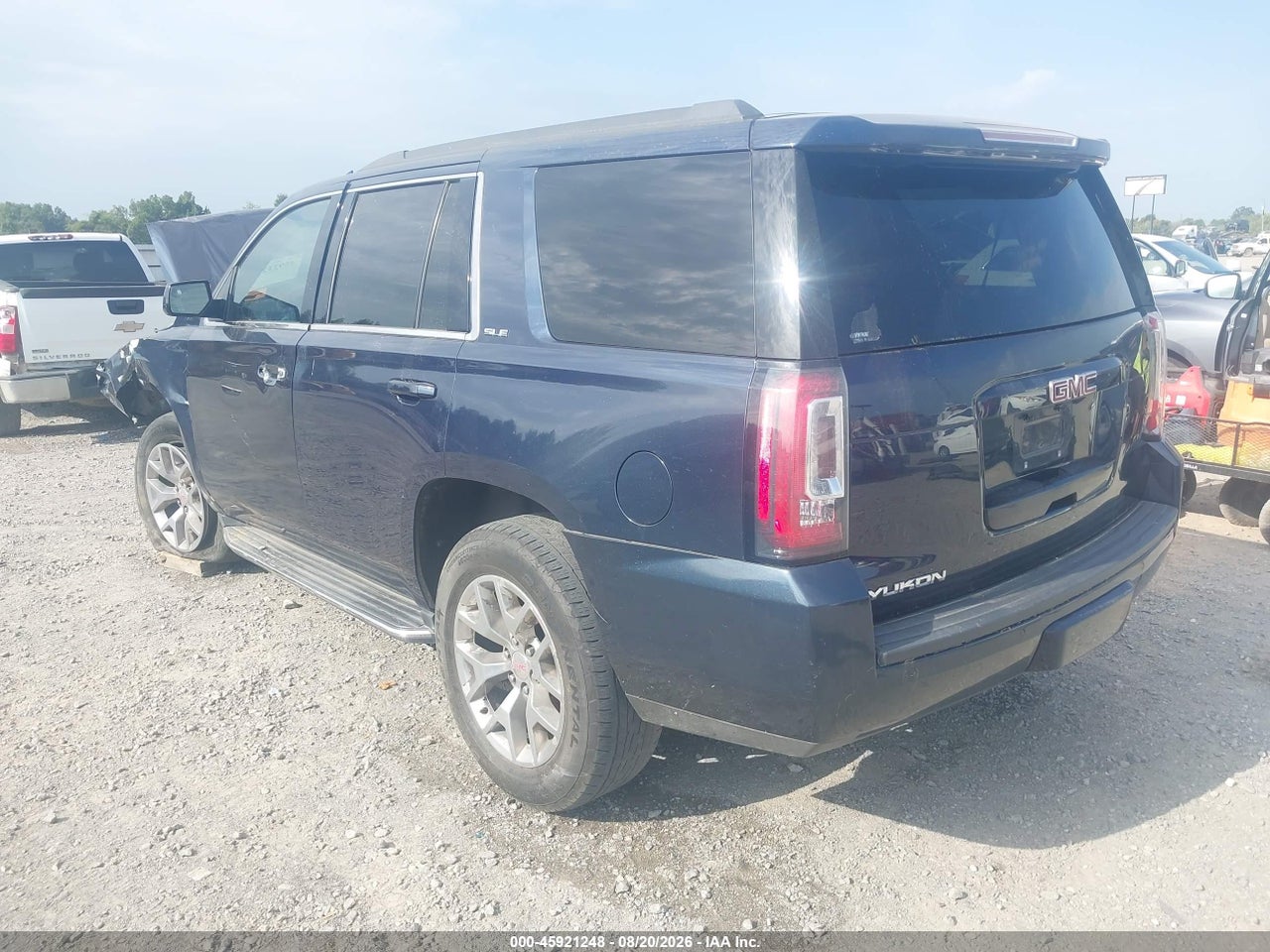 2018 GMC YUKON SLE · 3/10