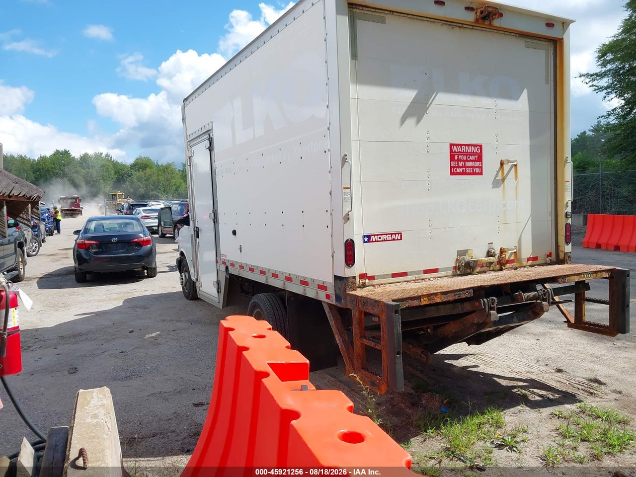 2020 CHEVROLET EXPRESS CUTAWAY WORK VAN · 3/4
