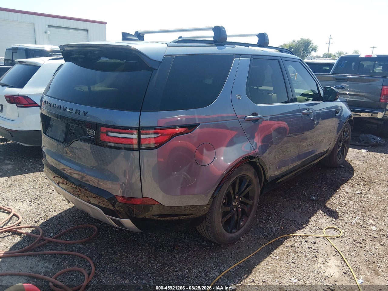 2020 LAND ROVER DISCOVERY LANDMARK EDITION · 4/11