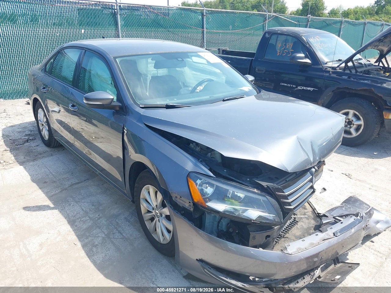 1VWAT7A35EC****** · 2014 VOLKSWAGEN PASSAT 1.8T WOLFSBURG EDITION