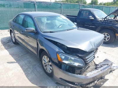 1VWAT7A35EC****** · 2014 VOLKSWAGEN PASSAT 1.8T WOLFSBURG EDITION