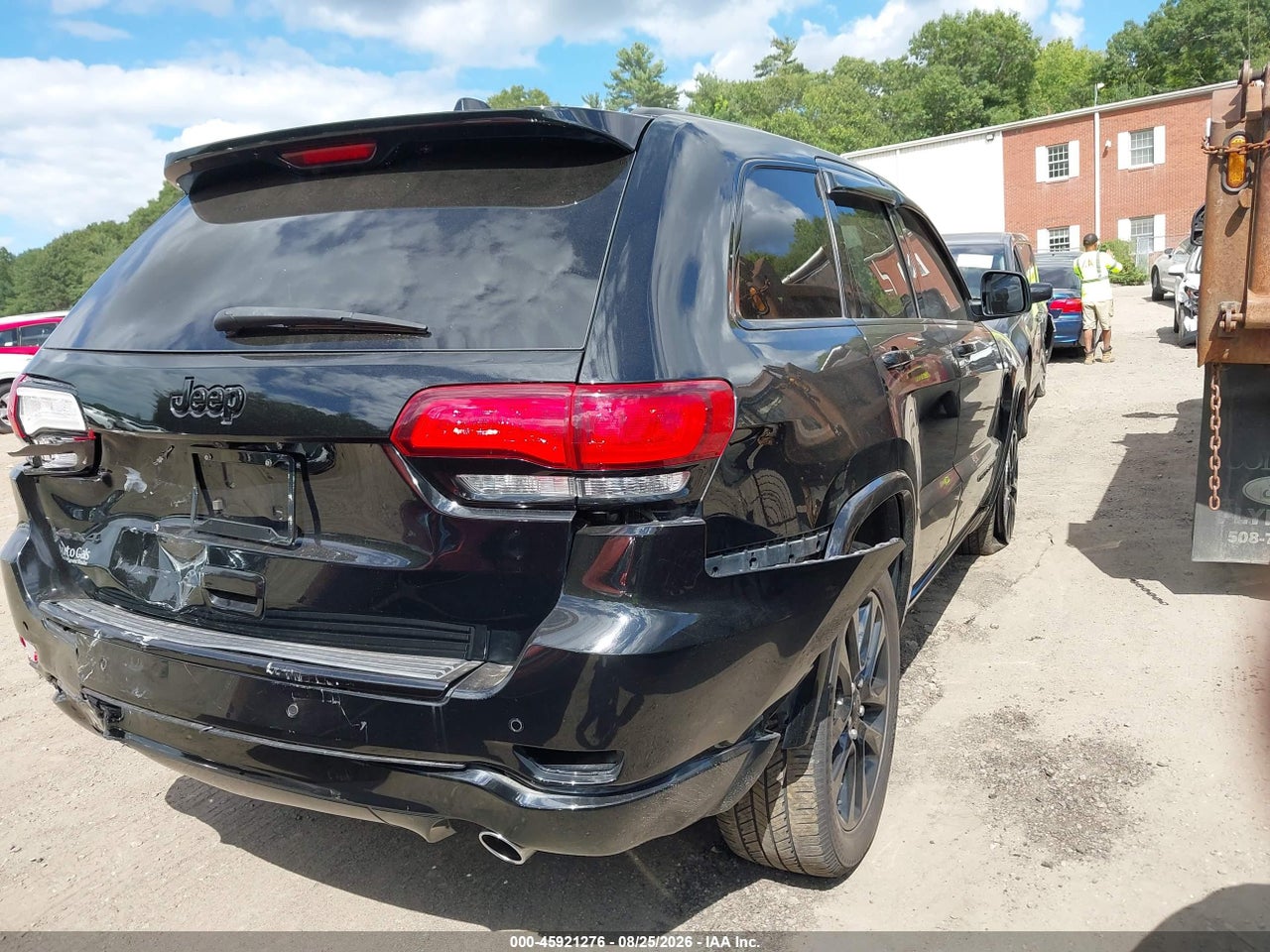 2017 JEEP GRAND CHEROKEE ALTITUDE · 4/11